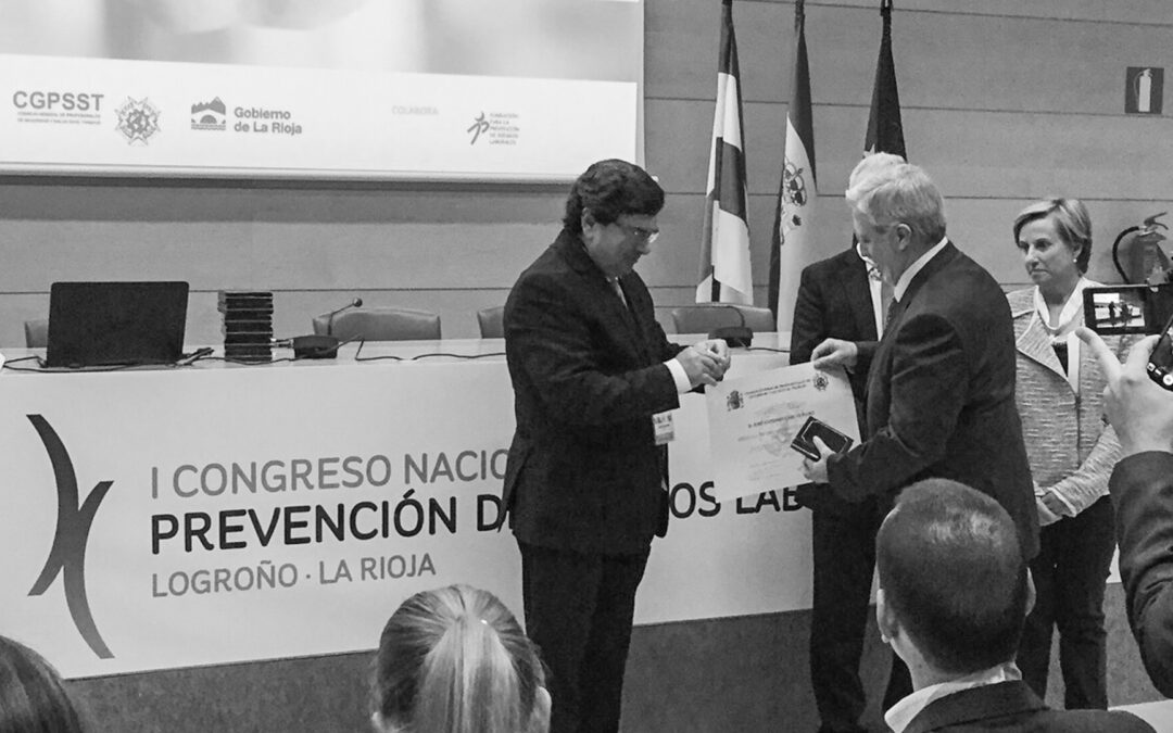 José Antonio García Haro - Medalla de oro al mérito profesional del CGPSST